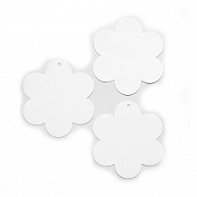 Metki bileciki etykiety: Zawieszki białe metki kwiat 3,7 cm 25 szt